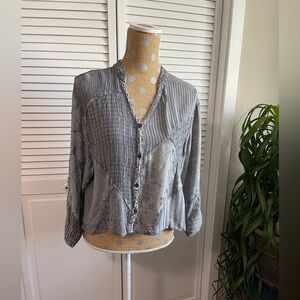 Vintage Patchwork Sacred Threads gray button-down crop top bell sleeves Sz L